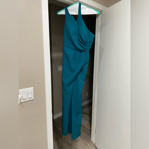 Sea foam green/blue formal dress. Only worn once as a mother of the bride dress - Picture 7 of 9